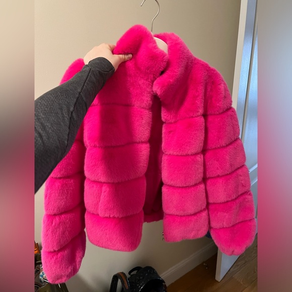 Generation Love Jodi Faux Fur Jacket Neon Pink. Size XS. Brand new, never worn. - Picture 2 of 4